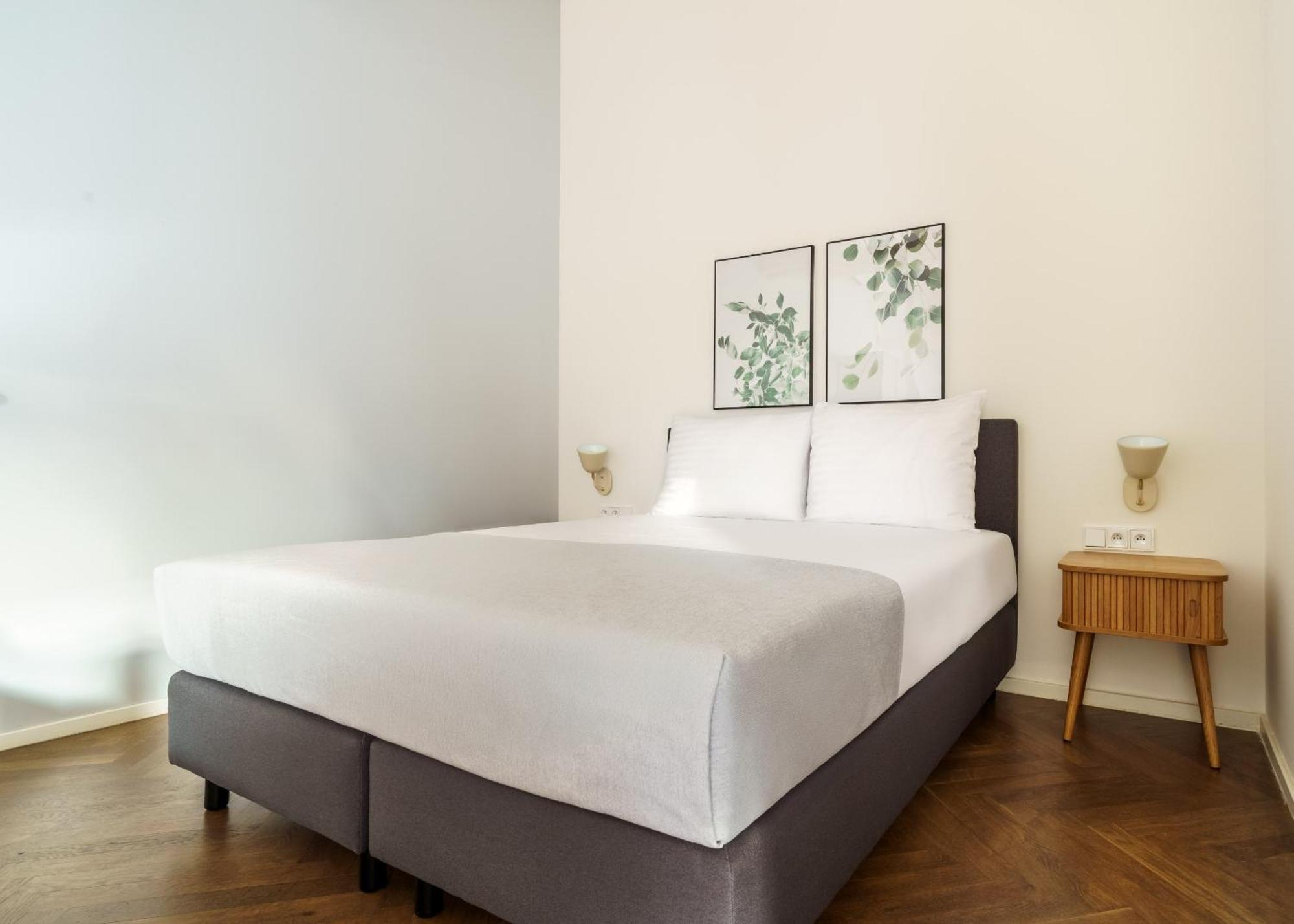 Limehome Prague Halkova Szoba fotó