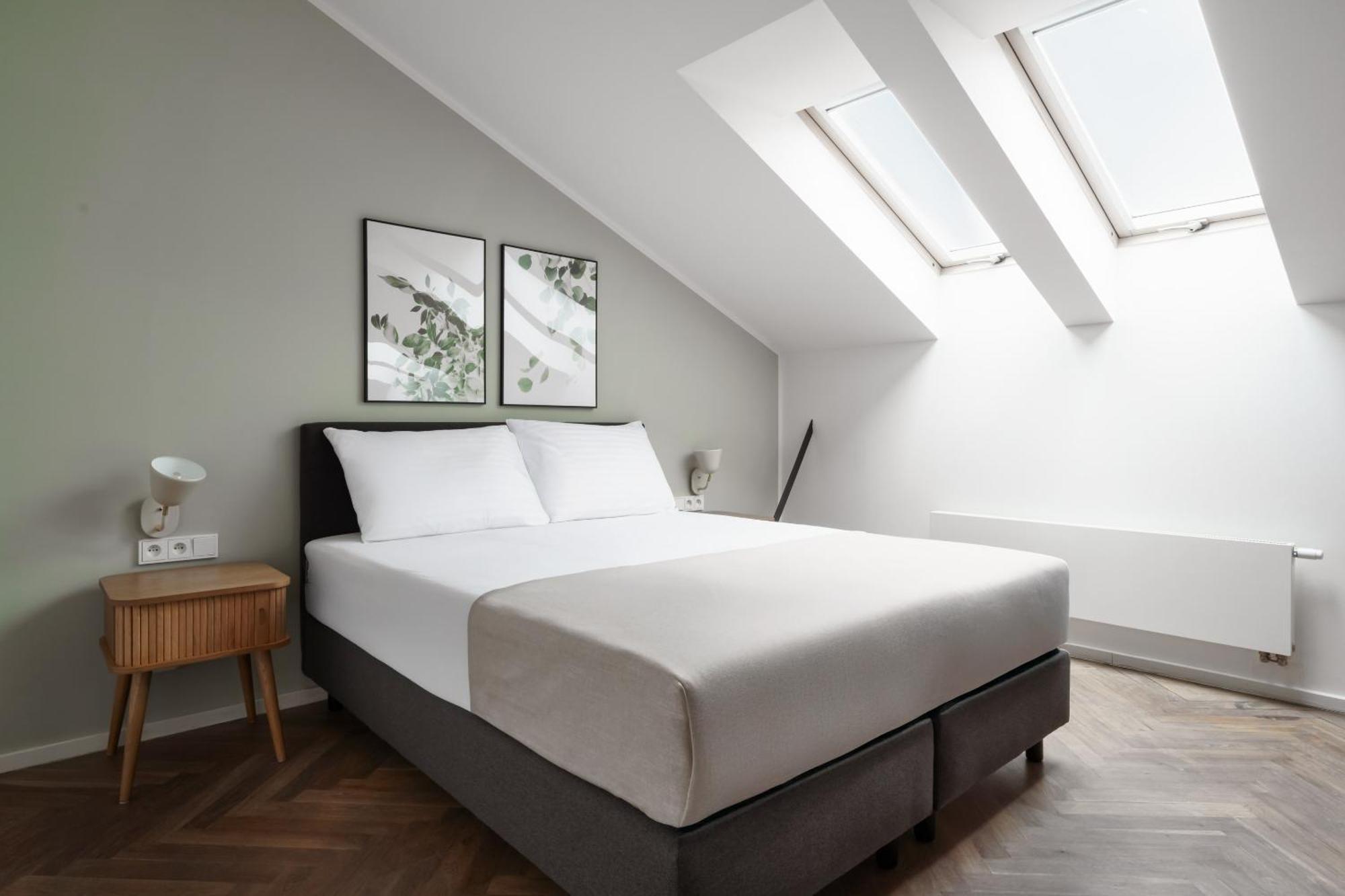 Limehome Prague Halkova Kültér fotó