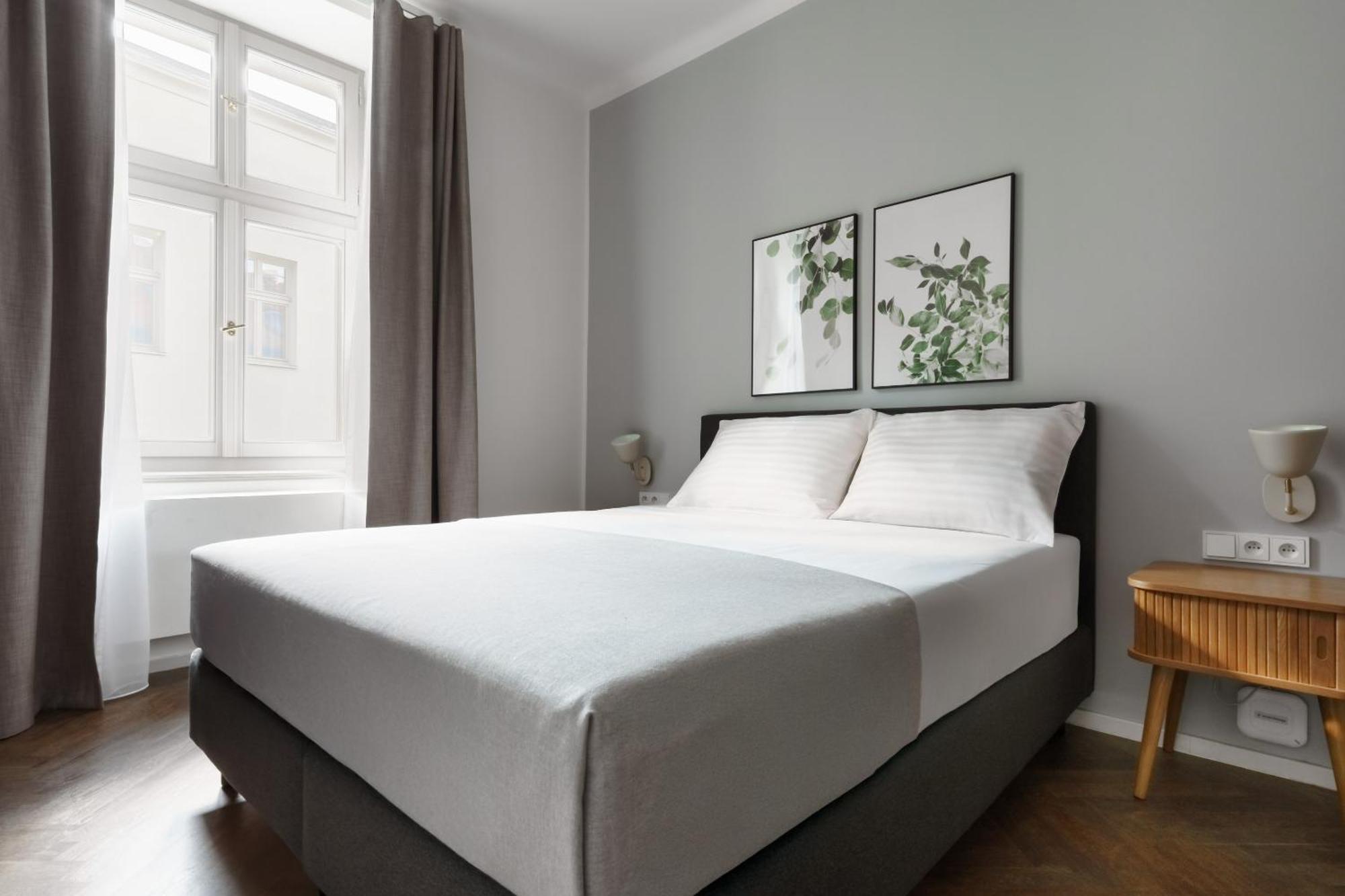Limehome Prague Halkova Szoba fotó