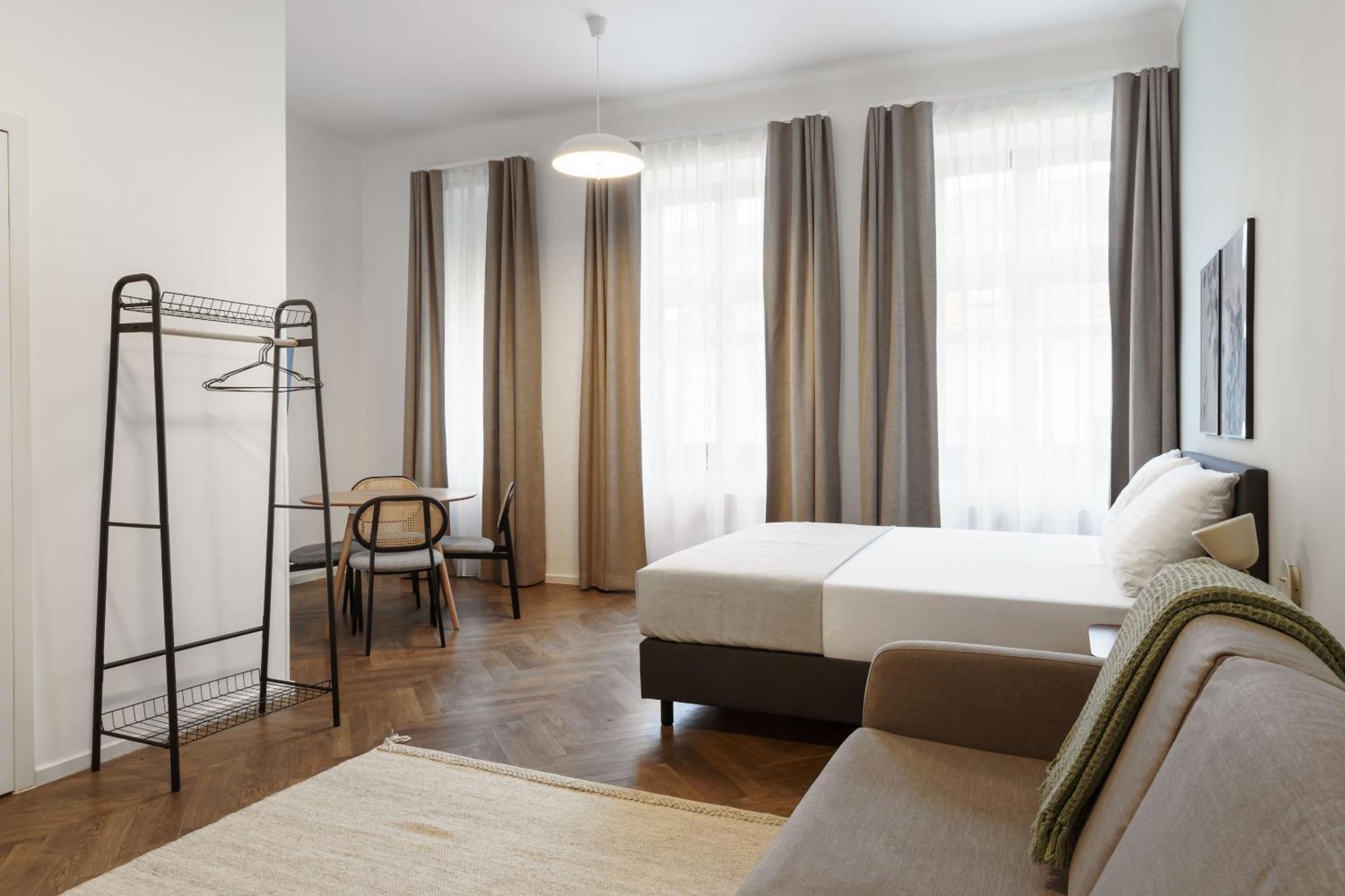 Limehome Prague Halkova Szoba fotó