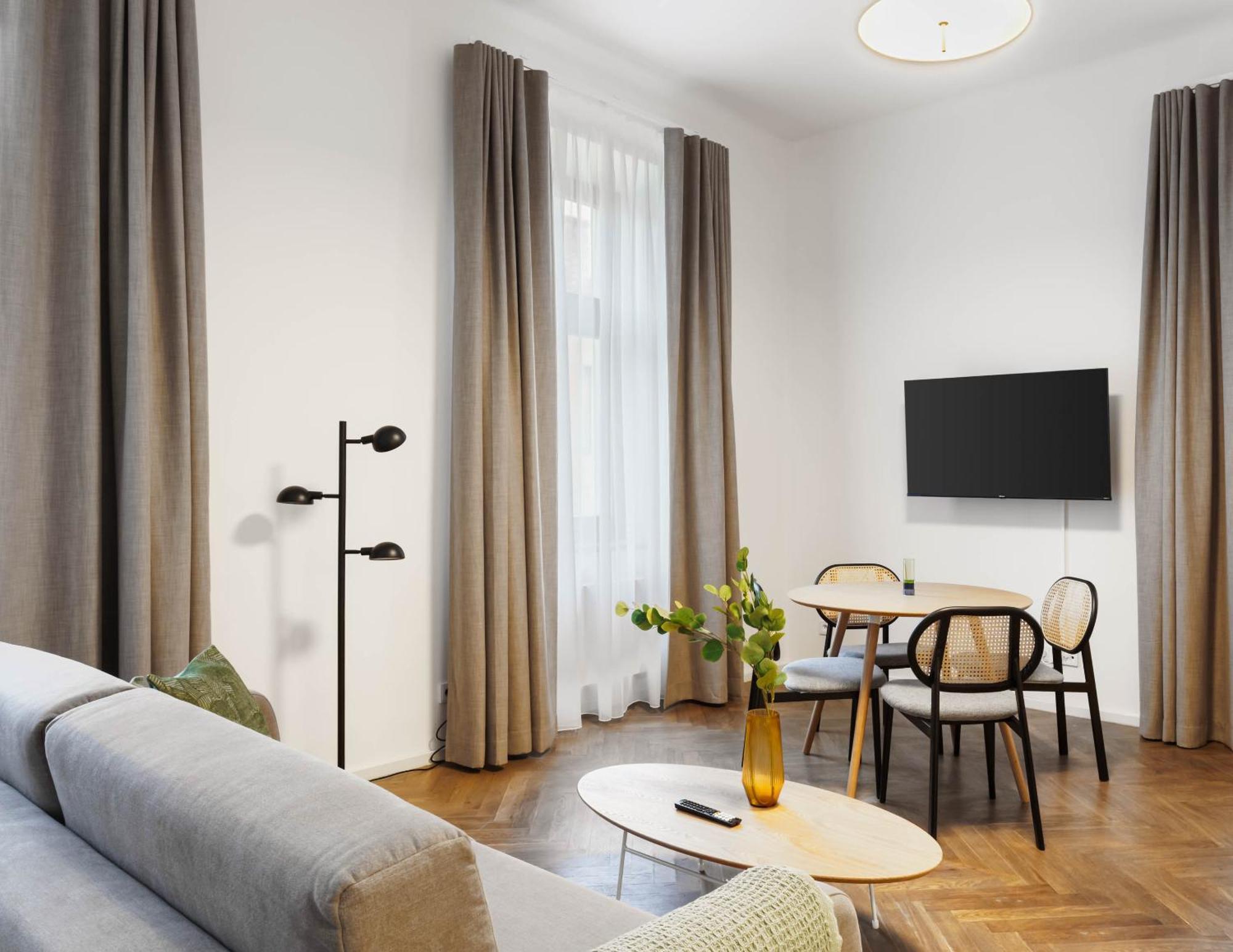 Limehome Prague Halkova Szoba fotó