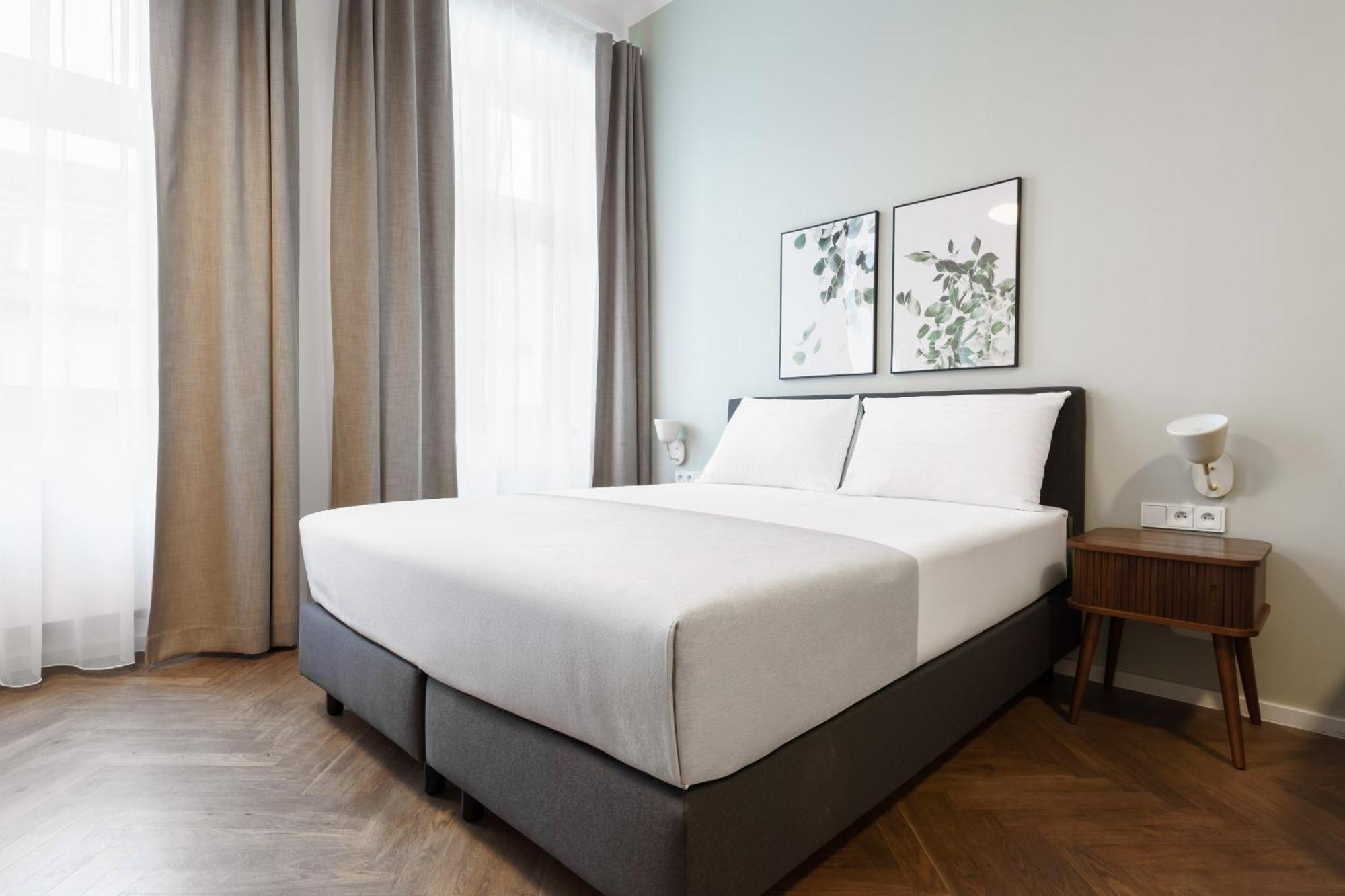 Limehome Prague Halkova Kültér fotó