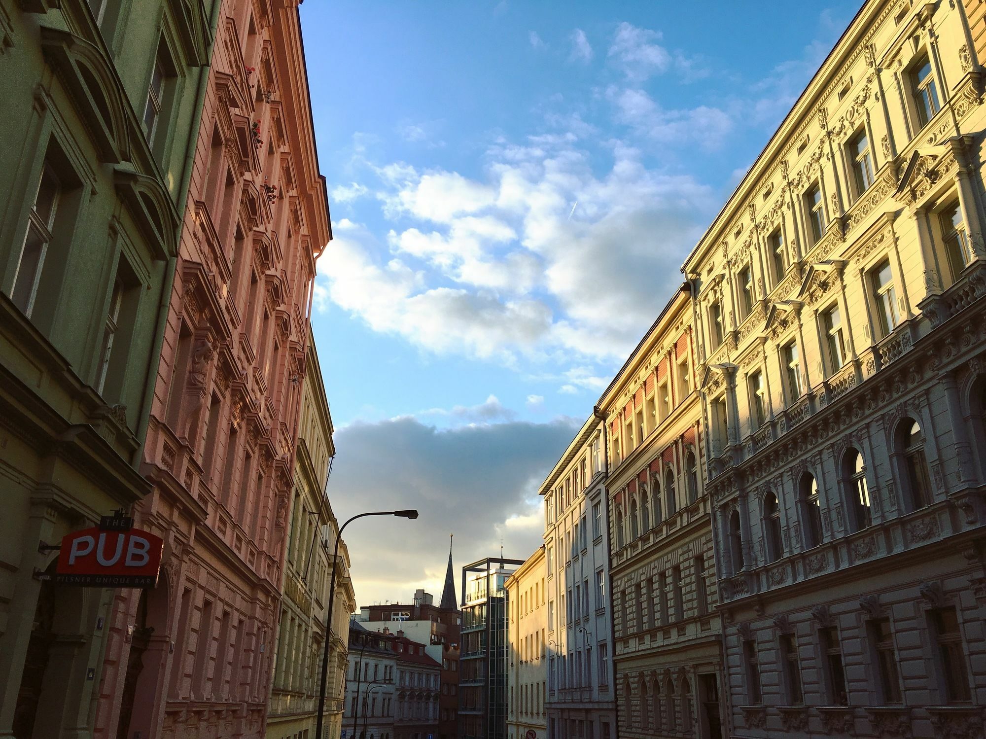 Limehome Prague Halkova Kültér fotó